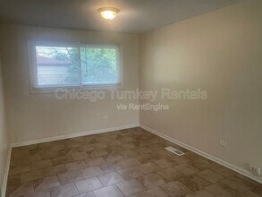 3901 167th Pl in Country Club Hills, IL - Building Photo - Building Photo