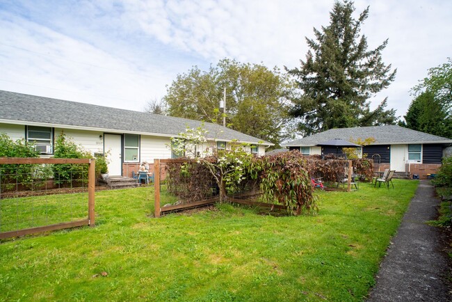 6923-6923 NE Prescott St in Portland, OR - Building Photo - Building Photo