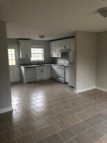 84 Savannah St, Unit 84 in Newnan, GA - Building Photo