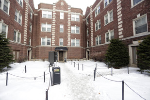 Muskegon and 78th in Chicago, IL - Foto de edificio - Building Photo