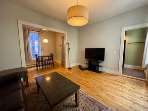 168 Neal St in Portland, ME - Building Photo - Building Photo