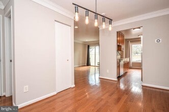 9316 Jarrett Ct in Gaithersburg, MD - Building Photo - Building Photo