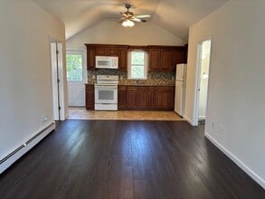 24 Polk St in Rocky Point, NY - Building Photo - Building Photo