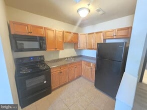 317 East St in Baltimore, MD - Foto de edificio - Building Photo