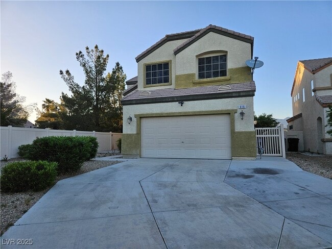 property at 616 W Blackbird Knoll Ct