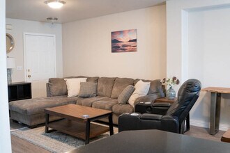 6903 Gold Kings Ave, Unit A in Anchorage, AK - Building Photo - Building Photo