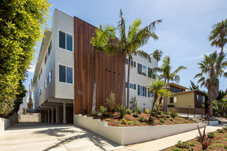 Pacific Apartment Homes in Redondo Beach, CA - Building Photo - Building Photo