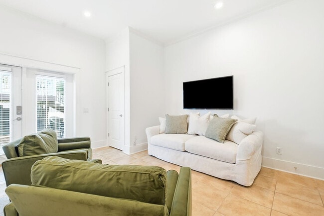 22022 Front Beach Rd in Panama City Beach, FL - Building Photo - Building Photo