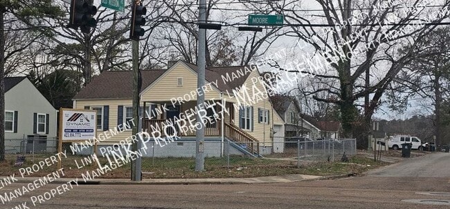 property at 129 N Moore Rd