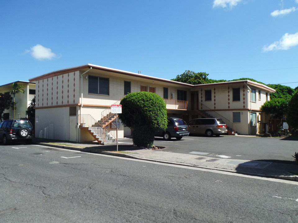 Hale Laau I in Honolulu, HI - Building Photo