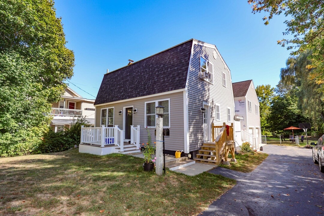 47 Elm St in Concord, NH - Building Photo