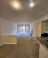 23311 Plantation Dr NE in Atlanta, GA - Building Photo - Building Photo