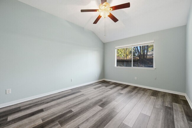 2835 Twin Knolls Dr in Humble, TX - Building Photo - Building Photo