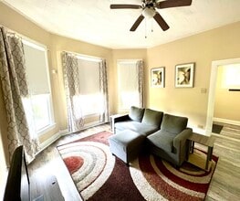 108 S Farmerville St, Unit Whole house rental in Ruston, LA - Building Photo - Building Photo