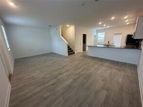 3033 Ella Wy in St. Cloud, FL - Building Photo - Building Photo