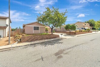 1719 Lindsley Park Dr in San Marcos, CA - Building Photo - Building Photo