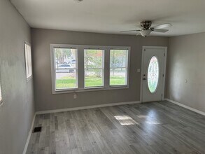 2216 W Woodlawn Ave in Tampa, FL - Building Photo - Building Photo
