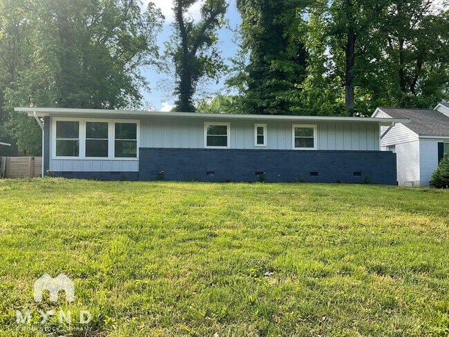 property at 3333 Sargeant Dr