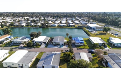 209 50th Avenue Plz E in Bradenton, FL - Building Photo - Building Photo