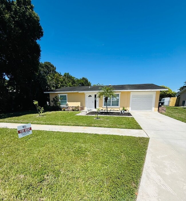 343 NE Cullman Ct