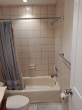 1900 SW 23rd St, Unit 1900 in Fort Lauderdale, FL - Foto de edificio - Building Photo