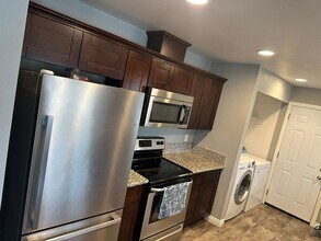 1040 Canosa Ave in Las Vegas, NV - Building Photo - Building Photo