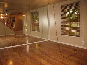 4802 Dollar Reef Dr in Bacliff, TX - Building Photo - Building Photo