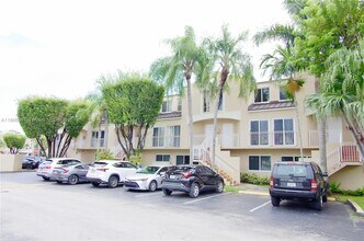 8660 NW 6th Ln in Miami, FL - Building Photo - Building Photo