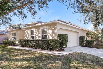 2328 Kingscrest Cir in Apopka, FL - Building Photo - Building Photo