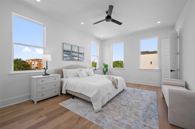 5705 Dolores St in Houston, TX - Building Photo - Building Photo