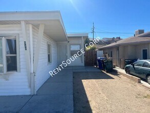 920 Flora St in Barstow, CA - Building Photo - Building Photo