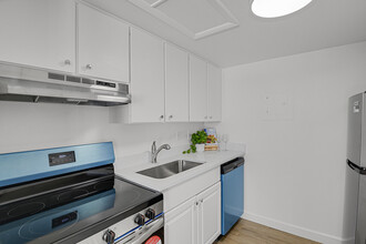 3369 S Monaco Pky, Unit A in Denver, CO - Building Photo - Building Photo