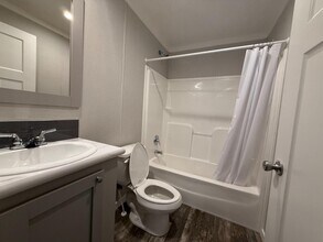 4901 N Vaughn Rd in Plant City, FL - Building Photo - Building Photo