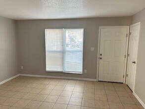 2075 Clingan Dr NW in Cleveland, TN - Foto de edificio - Building Photo