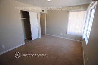 7557 W Wolf St in Phoenix, AZ - Building Photo - Building Photo