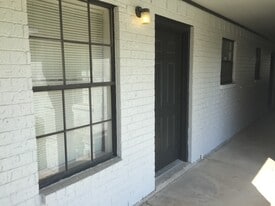 2504 N 31st Ln, Unit 2