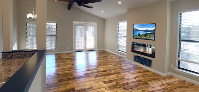 6723 Eastridge Dr in Dallas, TX - Foto de edificio - Building Photo