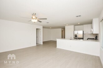 2733 Mistwood Dr in Fort Worth, TX - Building Photo - Building Photo