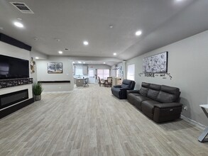 1228 Sandwick Dr in Pflugerville, TX - Building Photo - Building Photo