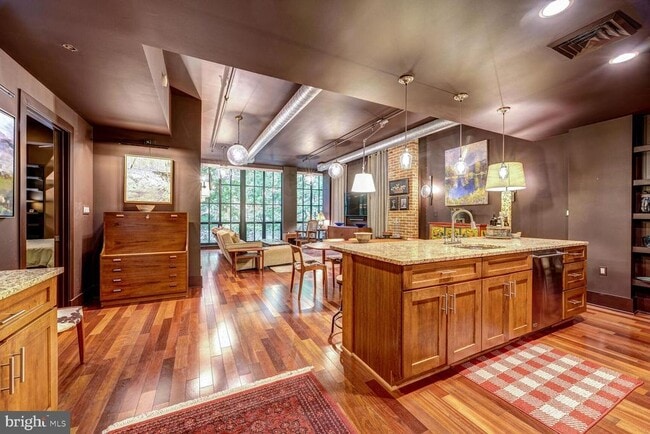 property at 1615 N Queen St