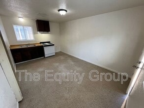 9314 Rd 236 in Terra Bella, CA - Building Photo - Building Photo