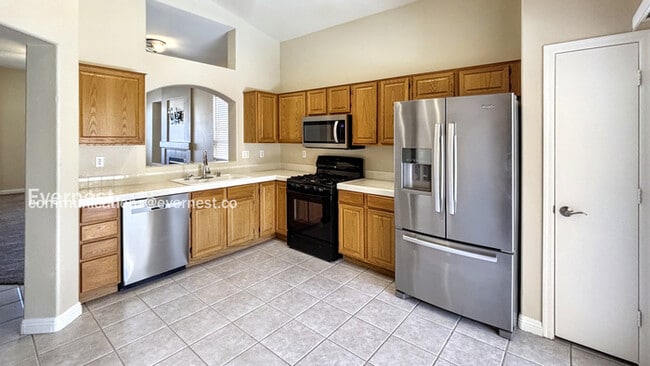 3232 Cotswold St in Las Vegas, NV - Building Photo - Building Photo