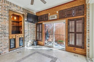 5613 Anita St in Dallas, TX - Building Photo - Building Photo