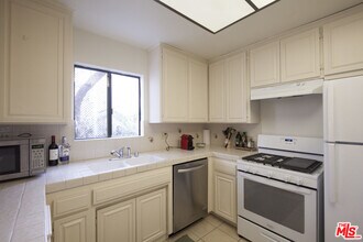 1757 11th St in Santa Monica, CA - Building Photo - Building Photo