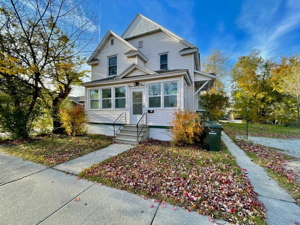 464 Houston Ave in Muskegon, MI - Building Photo