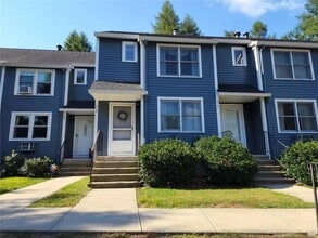 319 Greens Loop, Unit 319 Greens Loop cheshire in Cheshire, CT - Foto de edificio - Building Photo