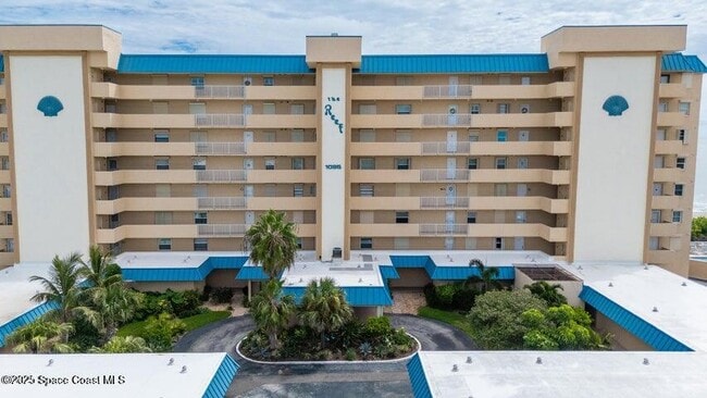 property at 1095 N Hwy A1A