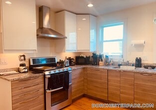 7 Sudan St, Unit 1 in Boston, MA - Building Photo - Building Photo