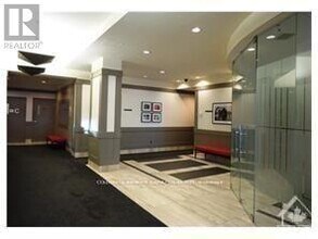 330 Loretta Ave S in Ottawa, ON - Building Photo - Building Photo