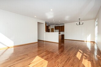786 Bohannon Cir in Oswego, IL - Building Photo - Building Photo